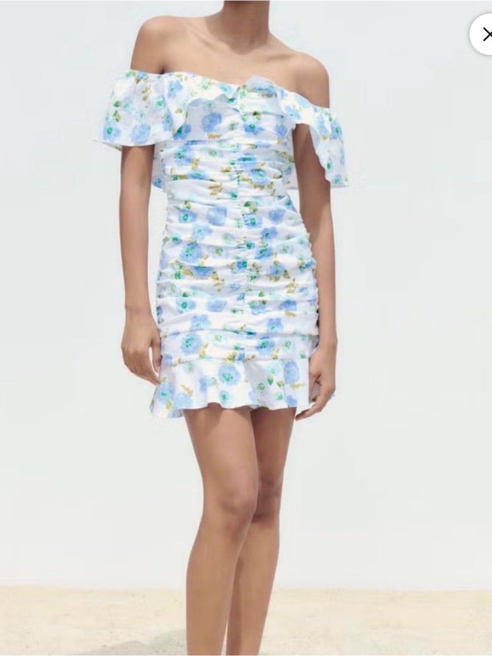 Zara dress XS • Pre-owned - Good Off-Shoulder Blue Floral Ruffle Mini Dress